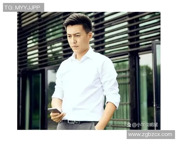 足球先生西装的魅力与风格解析如何在赛场外展现个人魅力与职业形象